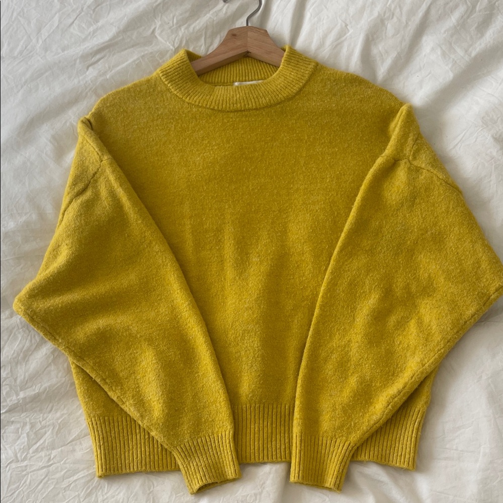 H&M Yellow Women's Sweater - Picture 3 of 5